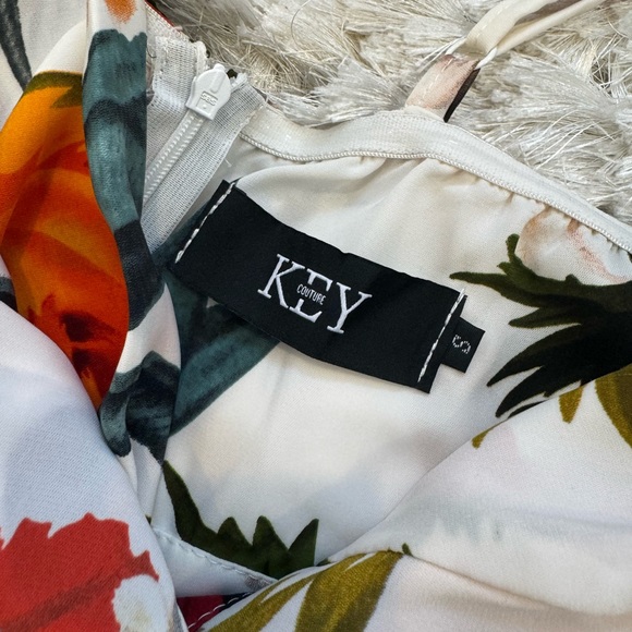 Floral Print Jumpsuit - Picture 6 of 6